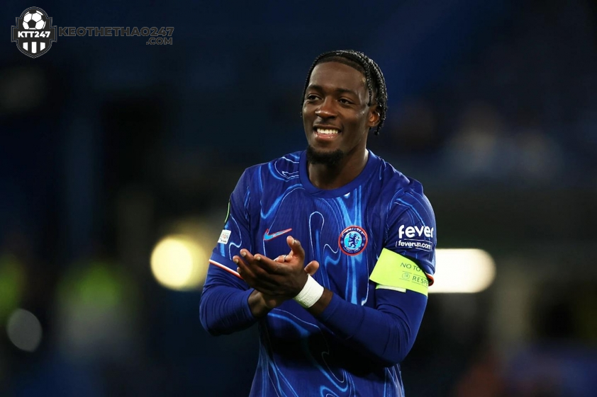 Axel Disasi đang có được những màn trình diễn tốt trong màu áo Chelsea ở mùa giải này (Ảnh: Getty). Axel Disasi đang có được những màn trình diễn tốt trong màu áo Chelsea ở mùa giải này (Ảnh: Getty).