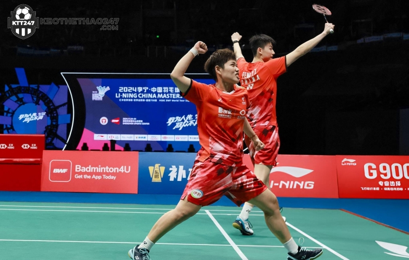 Feng/Huang sáng cửa lên ngôi ở Malaysia Open 2025 (Ảnh: Getty)