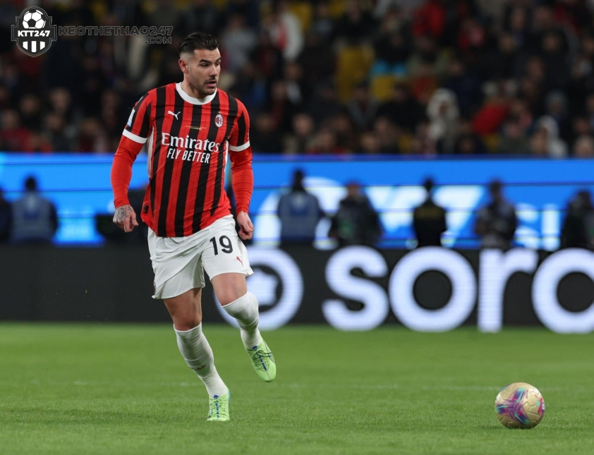 Theo Hernandez sắp gia hạn hợp đồng với AC Milan. Ảnh: Getty Theo Hernandez sắp gia hạn hợp đồng với AC Milan. Ảnh: Getty