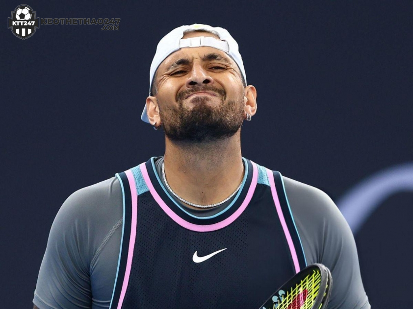 Nick Kyrgios gặp vấn đề về cơ bụng trước thềm Australian Open 2025 (Ảnh: Getty)