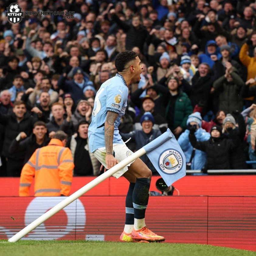 Savinho đang là điểm tựa cho Man City – Ảnh: Getty