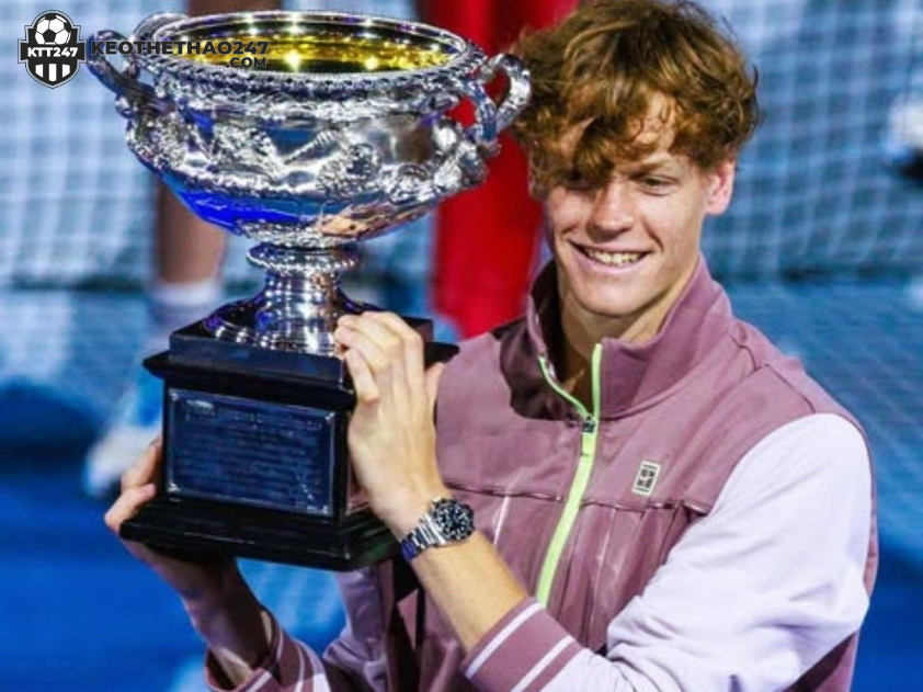 Jannik Sinner là ĐKVĐ Australian Open (Ảnh: instagram @janniksin)