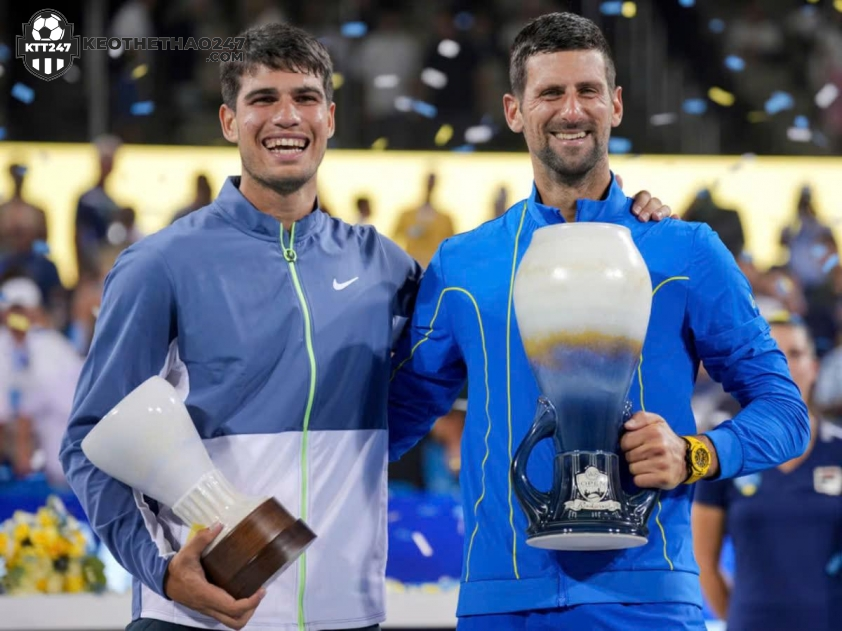 Djokovic cho rằng Alcaraz vẫn còn quá trẻ để nghĩ đến việc tạo nên lịch sử Djokovic cho rằng Alcaraz vẫn còn quá trẻ để nghĩ đến việc tạo nên lịch sử